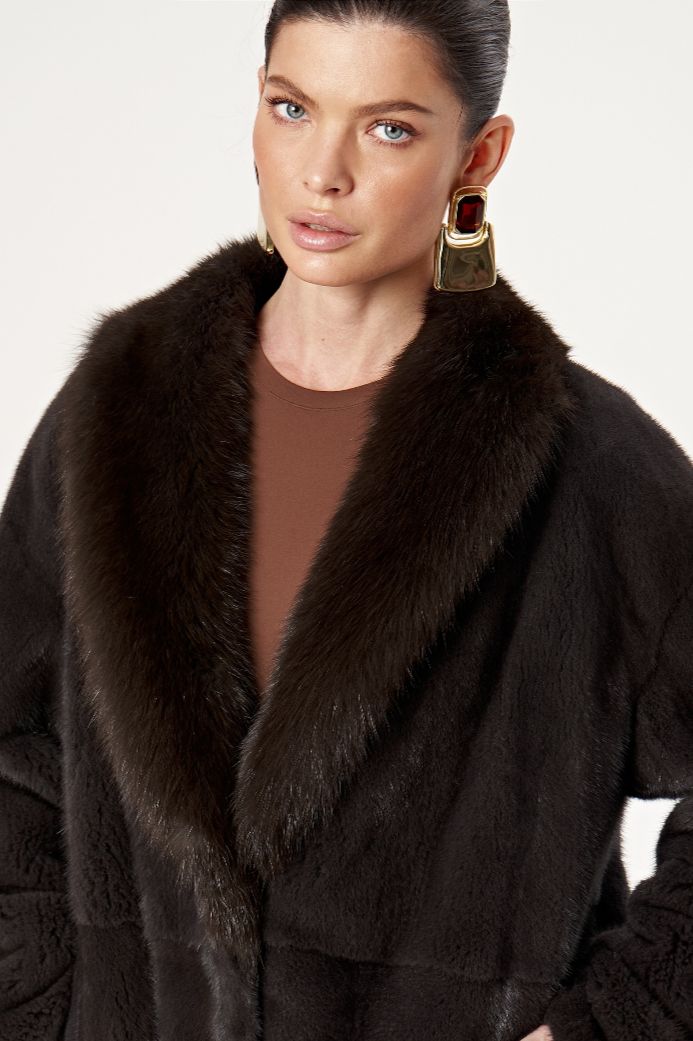 Норковая шуба с шалевым воротом из куницы 1066