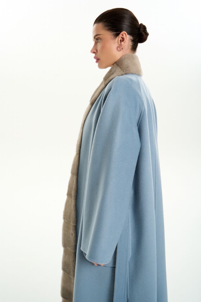 Кашемировое пальто с мехом норки 