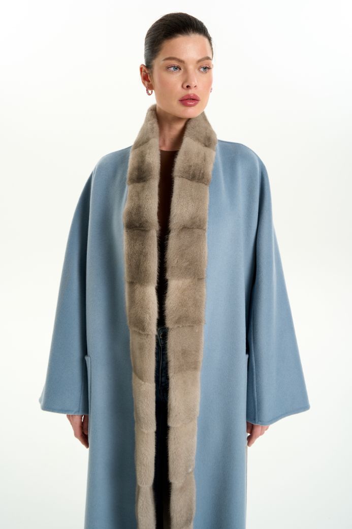 Кашемировое пальто с мехом норки 