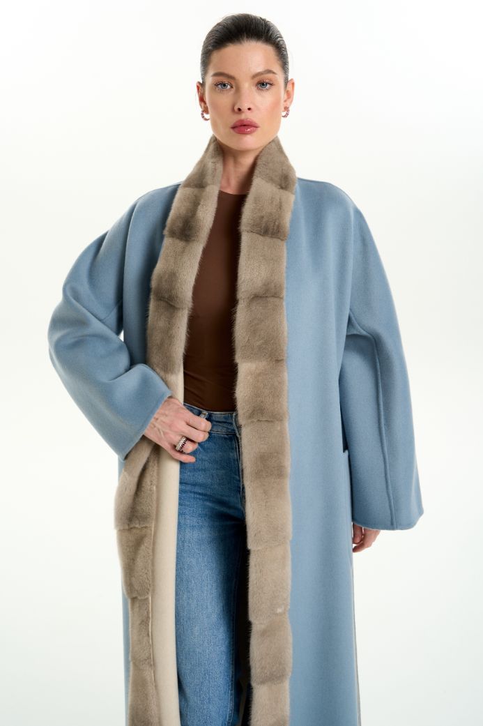 Кашемировое пальто с мехом норки 