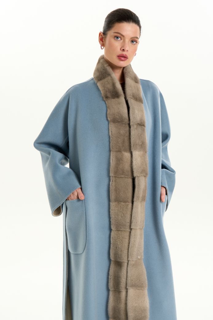 Кашемировое пальто с мехом норки 