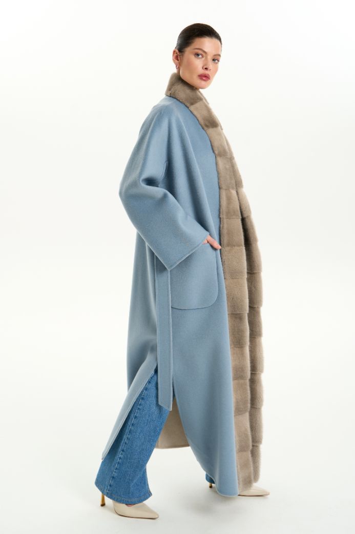 Кашемировое пальто с мехом норки 