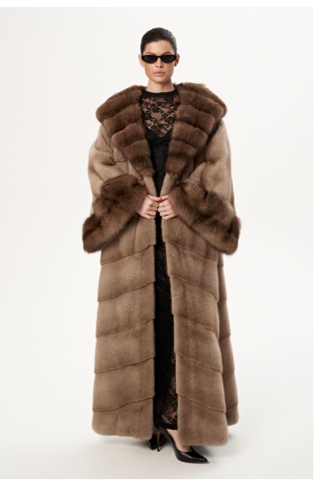 Норковая шуба с капюшоном из соболя 1070