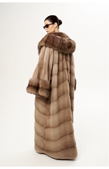 Норковая шуба с капюшоном из соболя 1070