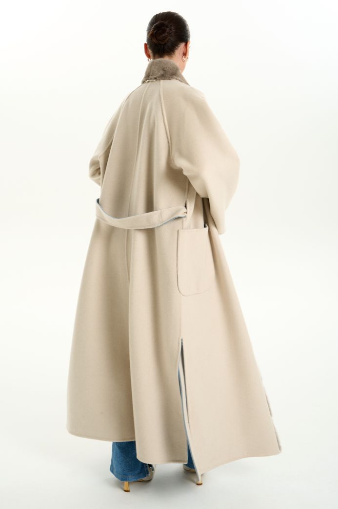 Кашемировое пальто с мехом норки 1071