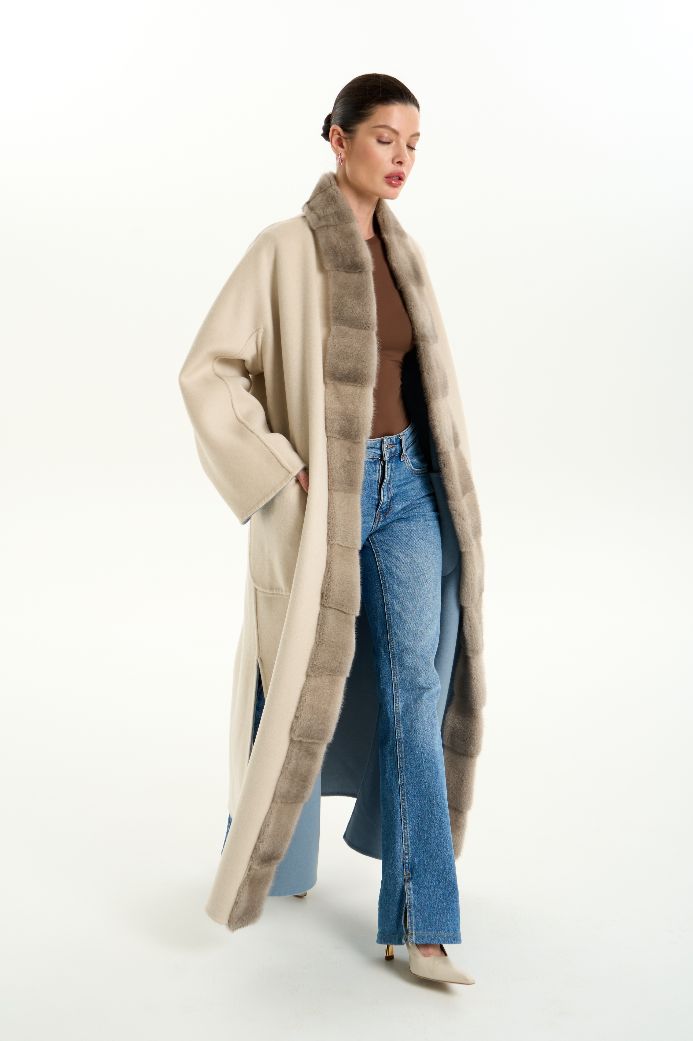 Кашемировое пальто с мехом норки 1071