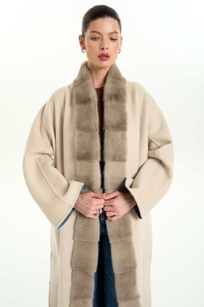 Кашемировое пальто с мехом норки 1071