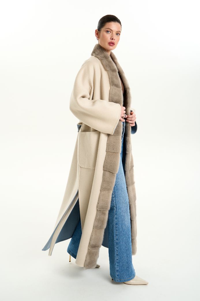 Кашемировое пальто с мехом норки 1071