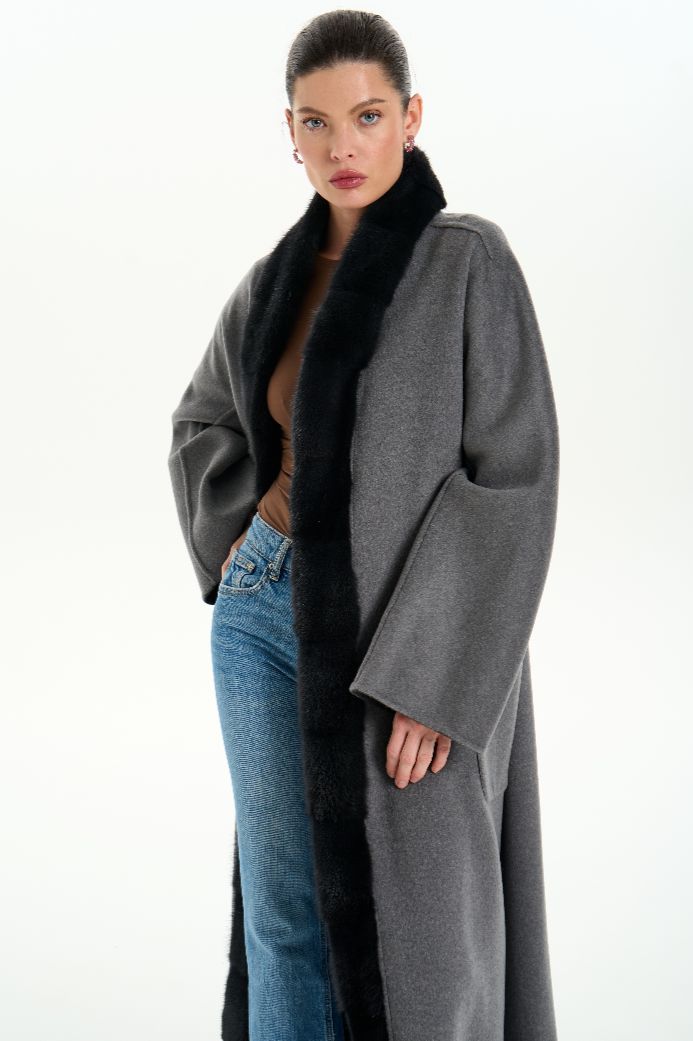 Кашемировое пальто с мехом норки 1075