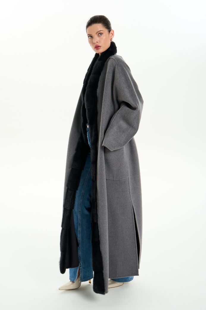Кашемировое пальто с мехом норки 1075