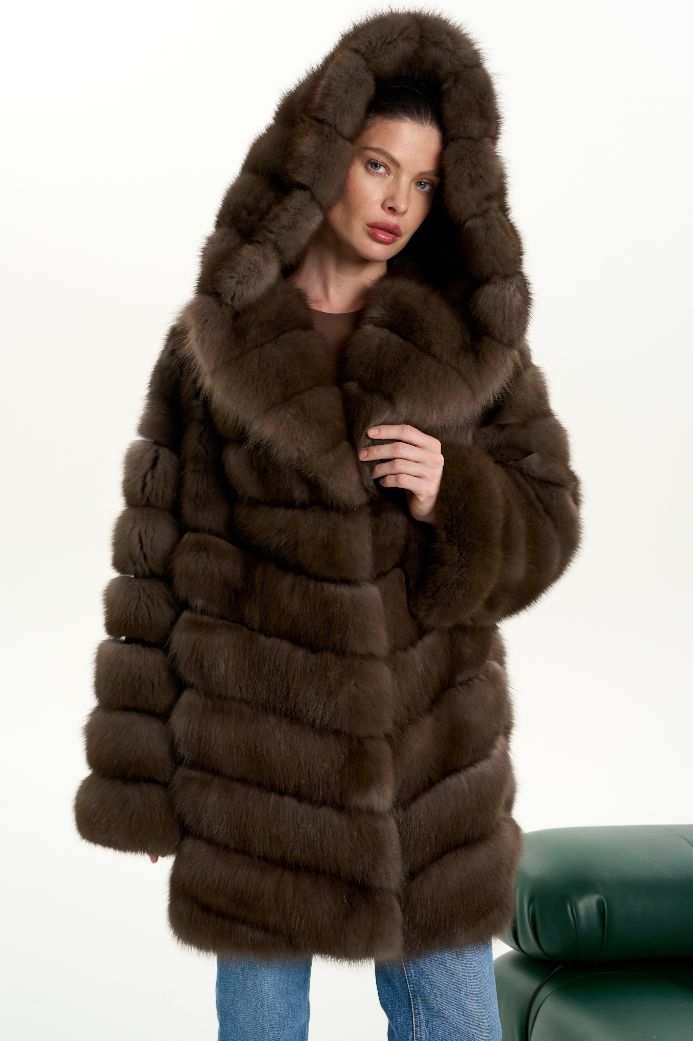 Шуба из куницы с капюшоном 1079