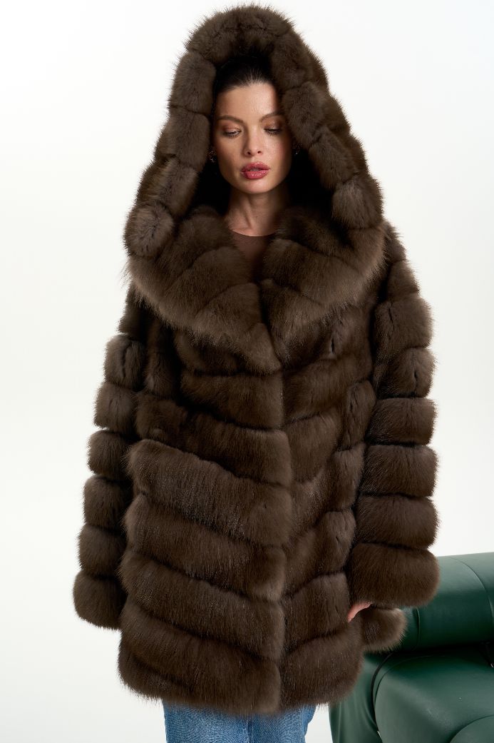 Шуба из куницы с капюшоном 1079