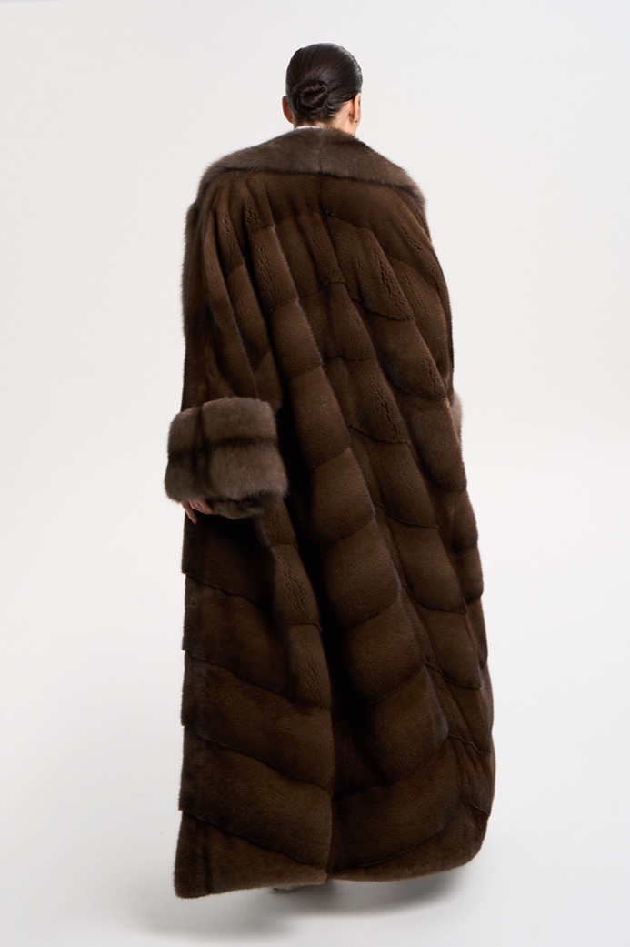 Норковая шуба Saga Furs ROYAL 1148