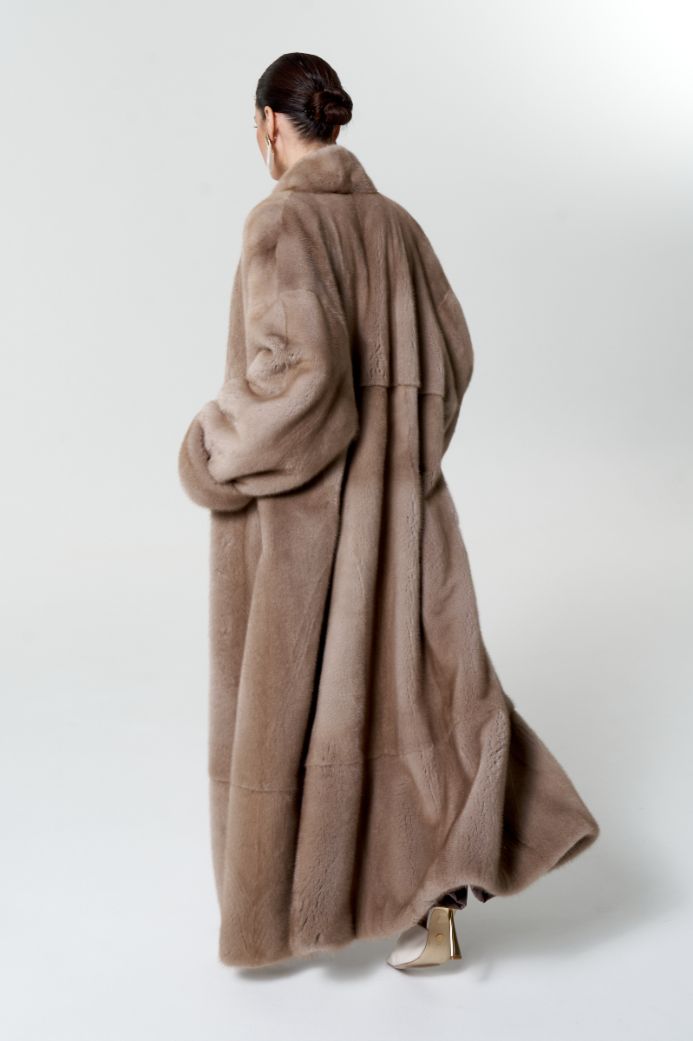 Норковая шуба SAGA FURS 2012